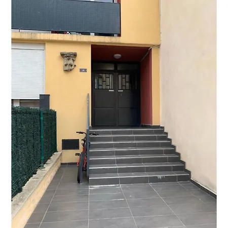 Cosy Neuf Avec Balcon Apartmán *