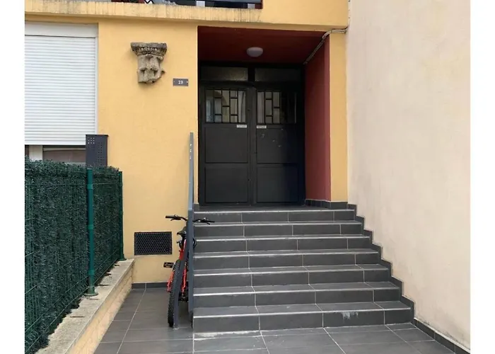 Cosy Neuf Avec Balcon Apartmán *